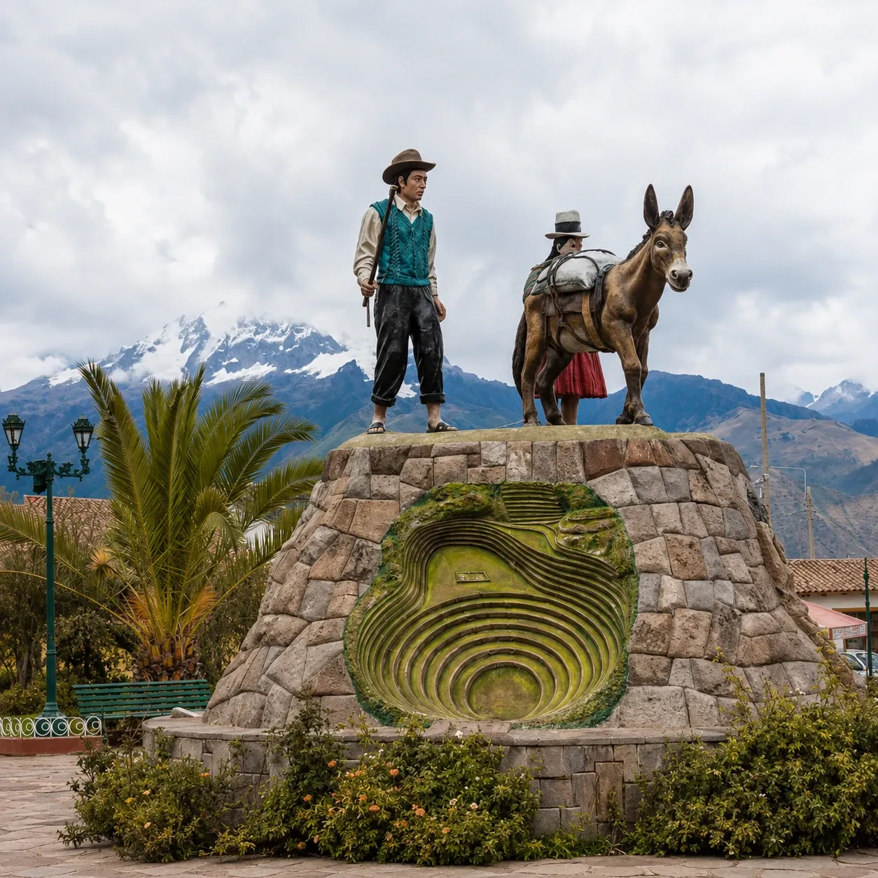 The monument in the main square of Maras